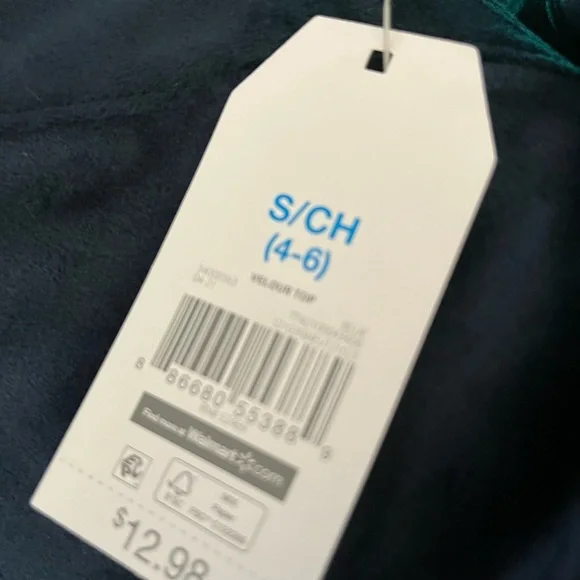 NWT-velour light weight sweatshirt - Picture 4 of 4